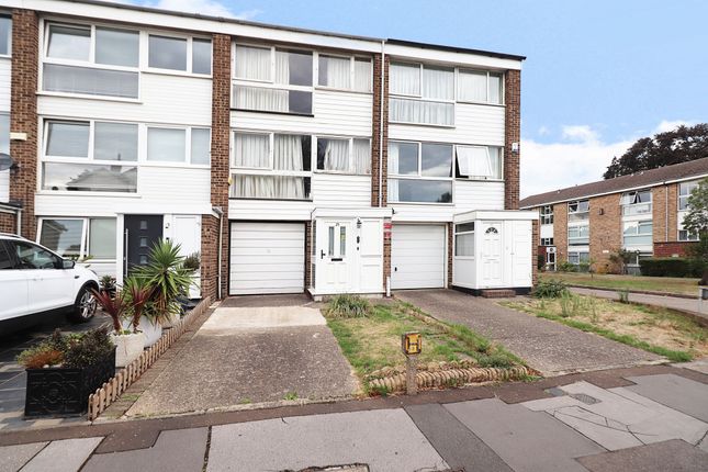 Thumbnail Terraced house for sale in Hope Park, Bromley