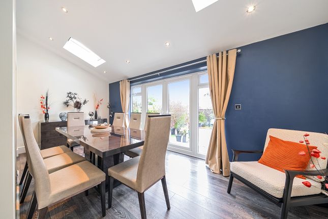 48, Grove Park Road, London photo 4