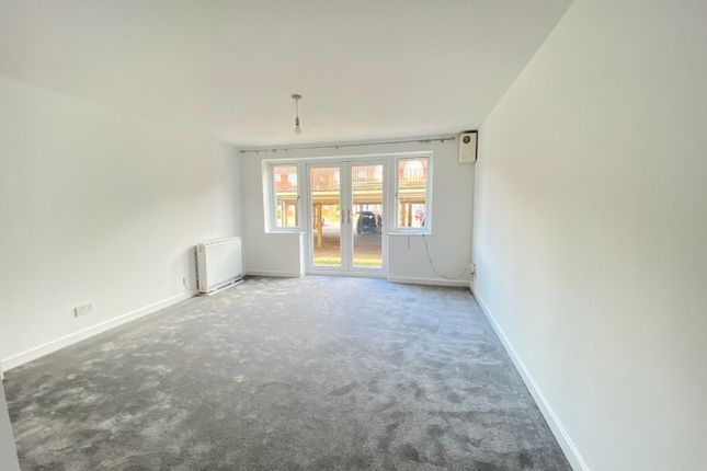 80, Tuscany Gardens, West Sussex photo 4