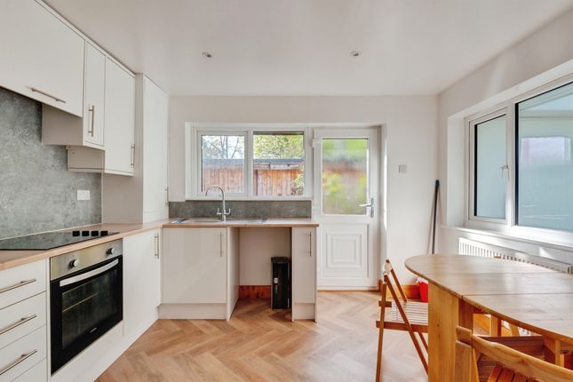 14, Wisenholme Close, Runcorn photo 2