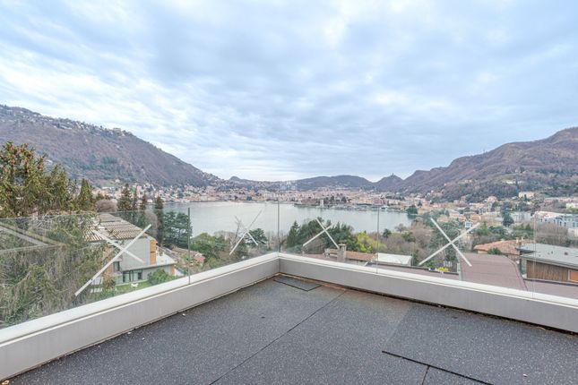 Villa for sale in 22100 Como, Province Of Como, Italy