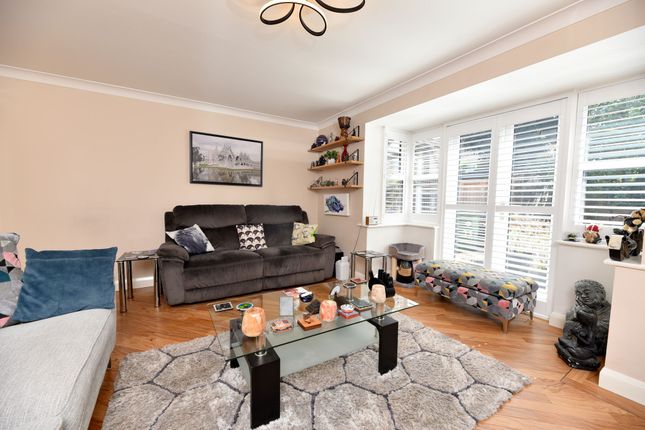23 Foxglove Drive, Biggleswade photo 4