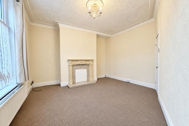 21, Pasture Mount, Leeds photo 3