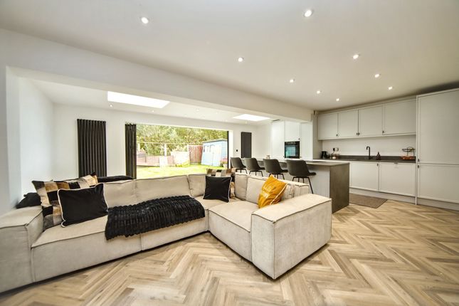 56 Woodland Avenue, Wigan photo 4