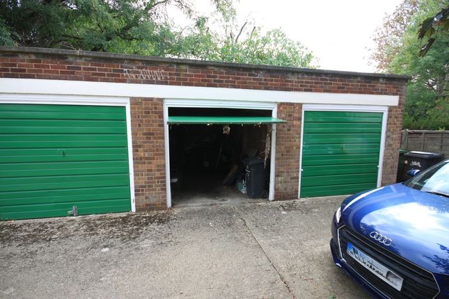 43, Lock Chase, Blackheath photo 3