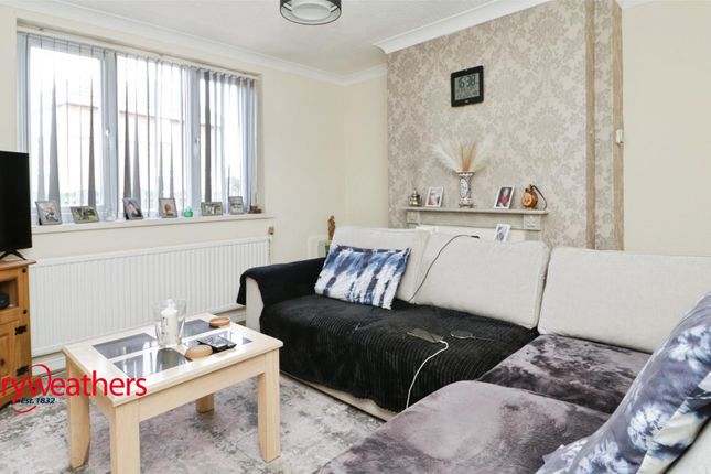 38a, Daw Lane, Doncaster photo 2