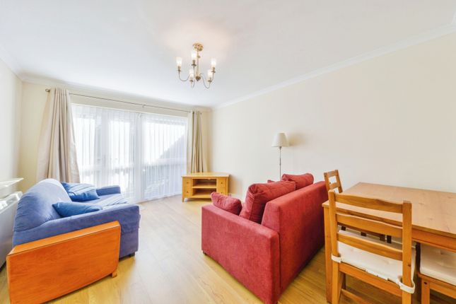 Thumbnail Flat for sale in 26 The Paddock, Hatfield