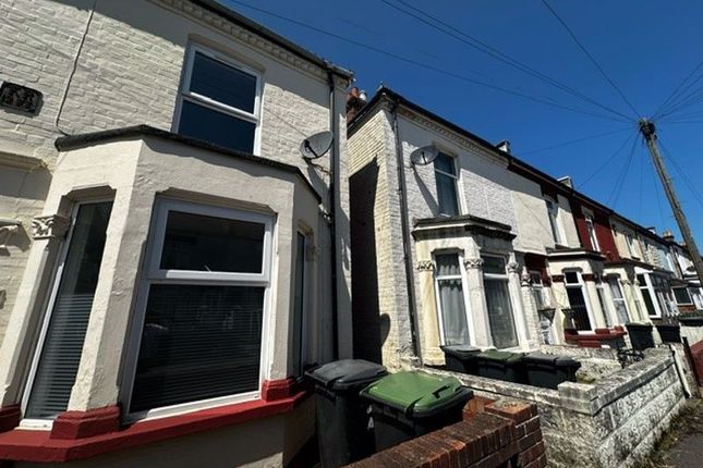 Thumbnail Semi-detached house to rent in Avenue Road, Gosport