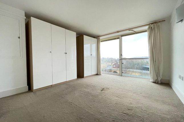 Flat for sale in Ledgard Wharf, Mirfield
