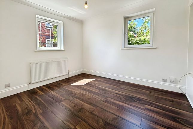4, Westerham Walk, Berkshire photo 4