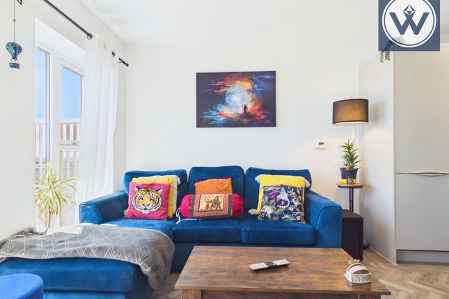 Flat 103,Bluenote Apartments, London photo 4