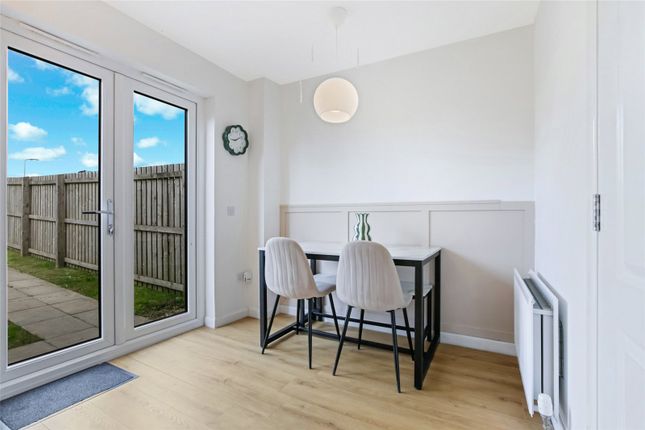 18, Whitecraigs Gardens, South Lanarkshire photo 4