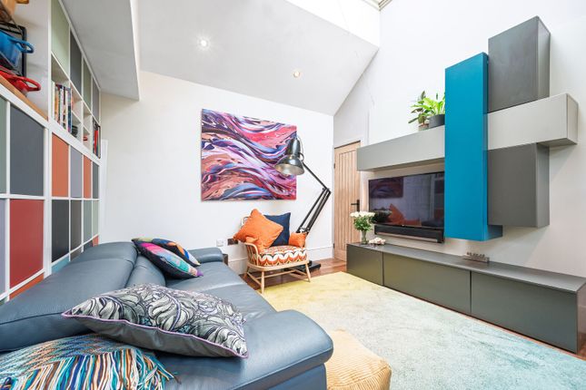 1-bed house on Heath Passage, Hampstead, £550,000