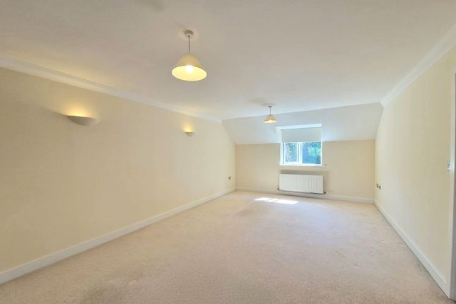10, Drey House, Wokingham photo 3