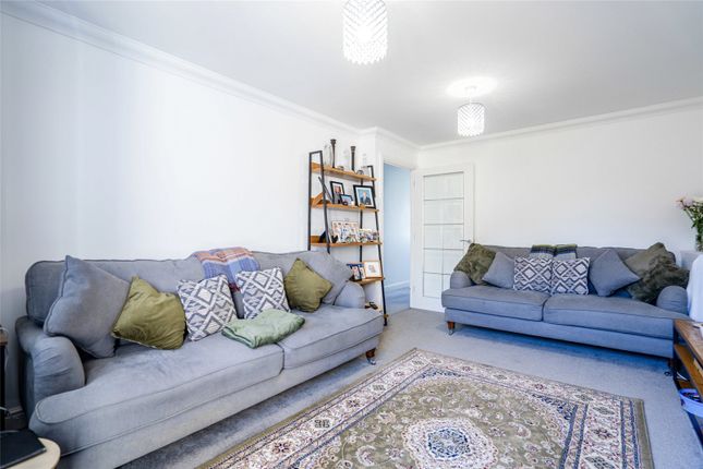 4, Apple Tree Court, Liskeard photo 3
