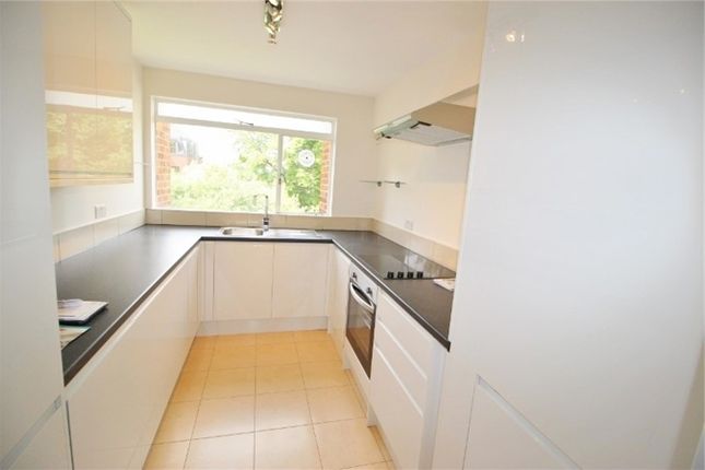 Flat for sale in Woodlands, London