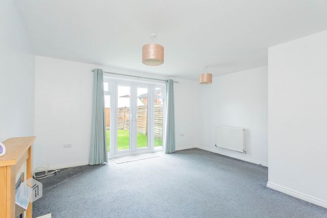 3 Textile Way, Bolton photo 3