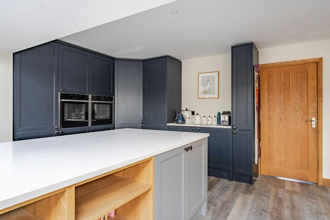 21 Jubilee Close, Norwich photo 3