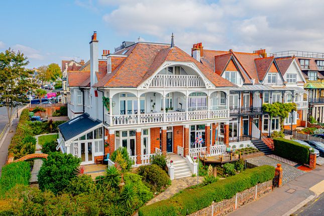 Thumbnail Flat for sale in The Leas, Westcliff-On-Sea