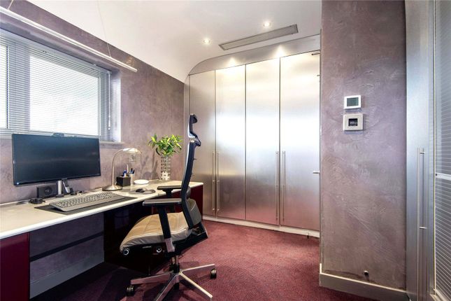 Flat for sale in Cathedral Lodge, 110-115 Aldersgate Street, London