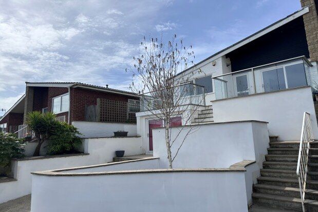 Bungalow to rent in Lindfield Close, Brighton