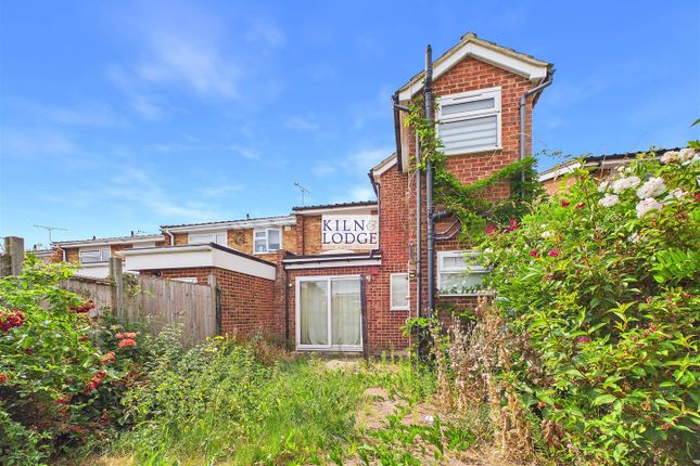 38, Spring Rise, Chelmsford photo 3