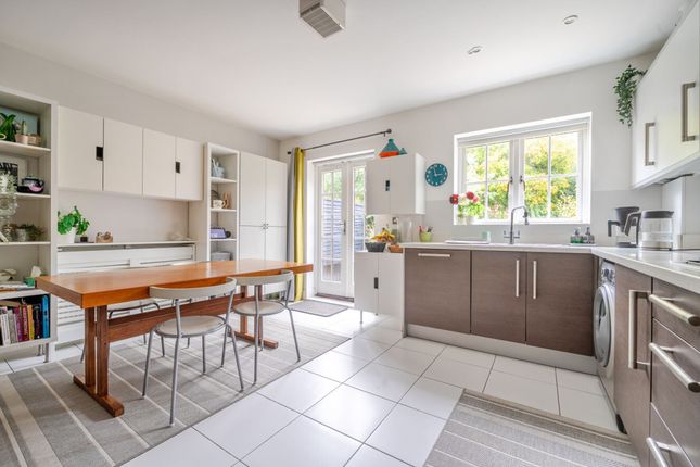 24 Wealden Drive, Chichester photo 2