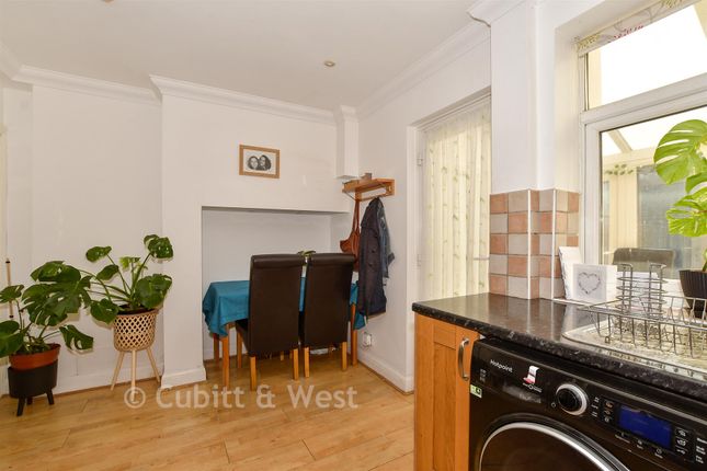 101, Worthing Road, Rustington photo 4