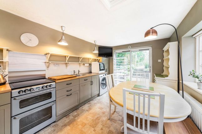 1 Pound Cottage, Didcot photo 4