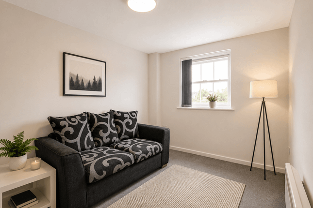Flat 6, Tomlin House, Orchard Street, Canterbury photo 3