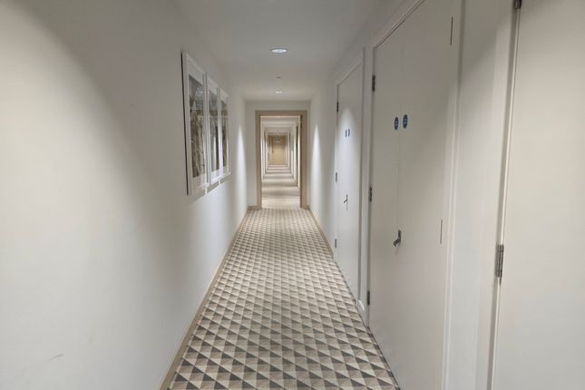 The Arches, Frogmore Avenue, Watford photo 2