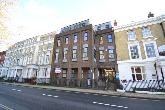 Office to let in Anglo St. James House, 39A Southgate Street, Winchester