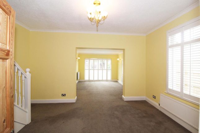 19, Elmbrook Road, Sutton photo 4