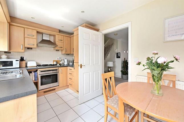 15, Rykmansford Road, Hampshire photo 3