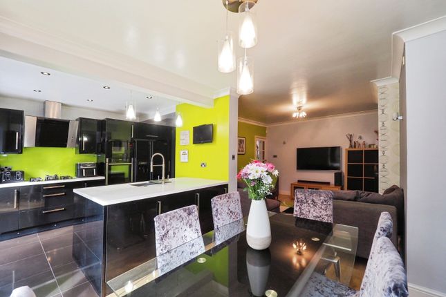 24, Woodland Avenue, Derby photo 2