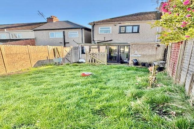 00, Roland Avenue, Coventry photo 5