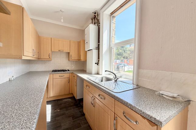 947, Manchester Road, West Yorkshire photo 5
