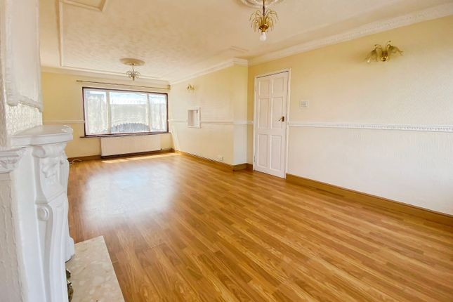 27, Vaughan Road, Willenhall photo 3