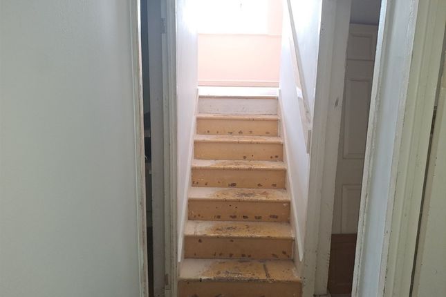 26, Meadowlea, TELFORD photo 2