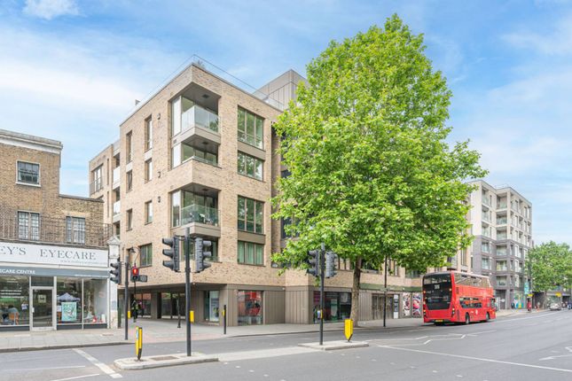 2-bed flat on Camberwell Passage, Camberwell Green, £360,000