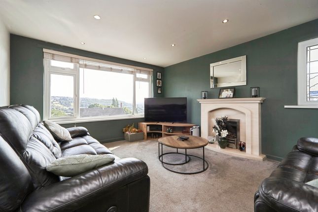 58, Southlands Grove West, Keighley photo 3