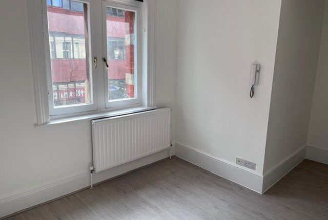 Studio house on 5@6, King Street, Hammersmith, £830/mo