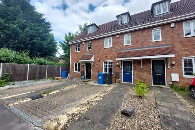 Thumbnail Town house for sale in Tesmonde Close, Norwich