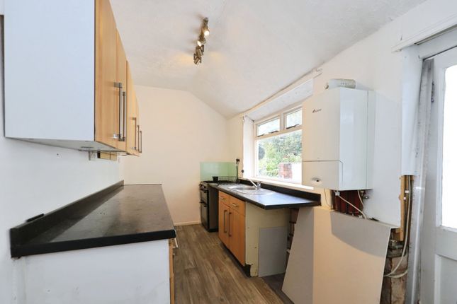 14, Albert Road, Kidderminster photo 4