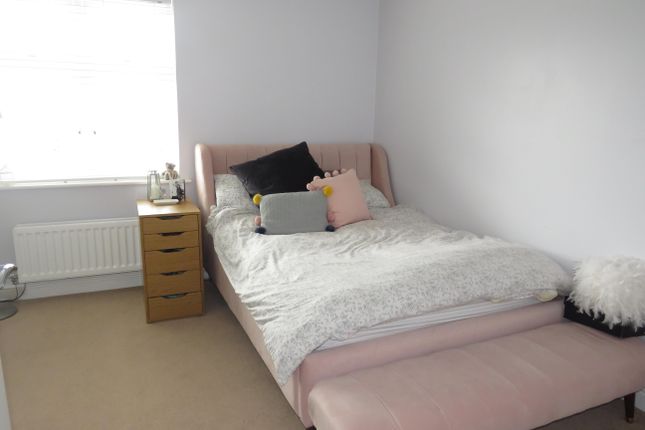 22, Hercules Road, CALNE photo 5