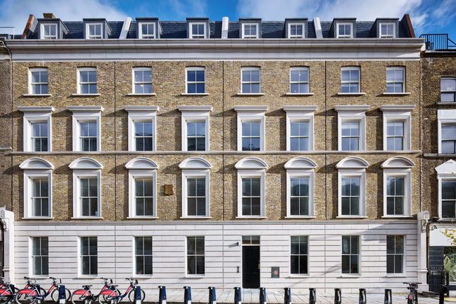 Flat for sale in Seymour Place, London