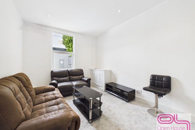 124 Wildman Street, Preston photo 3