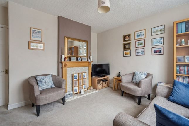 272 Prestwick Road, Watford photo 2