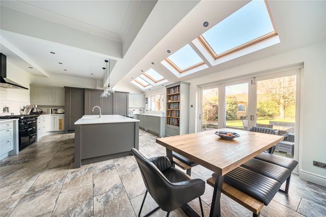 42, North Park Avenue, Leeds photo 4