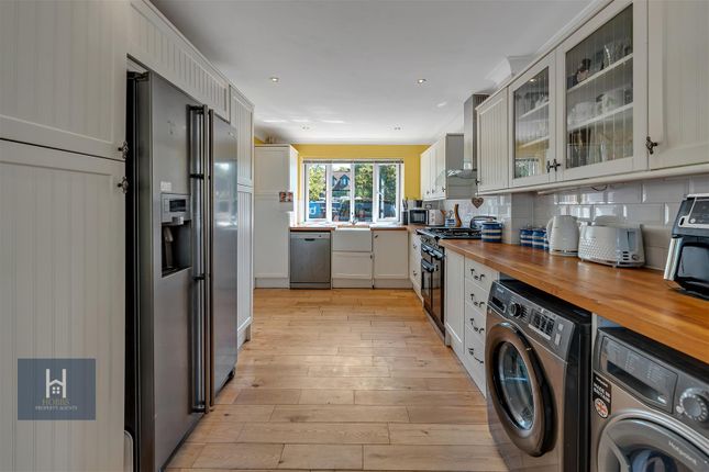 46, Lark Rise, Bristol photo 4